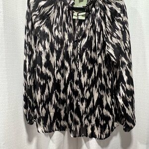 H&M Black and White Graphic Long Sleeve Blouse NWT size M
